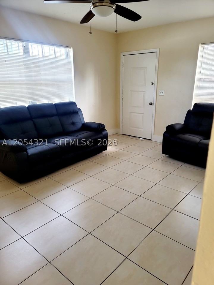 6630 Nw 29th Ave - Photo 6 of 17