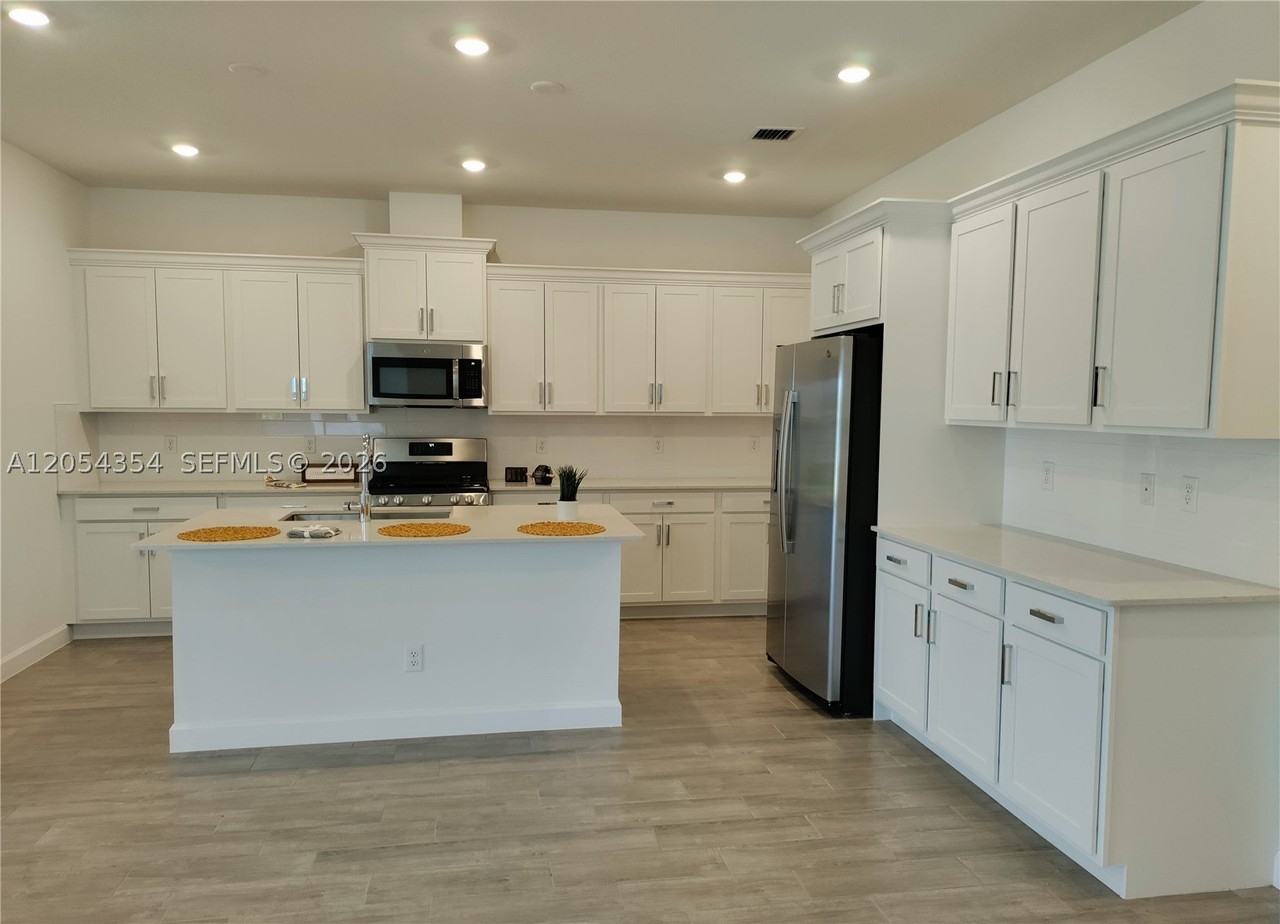 1263 Tangled Orchard Trce - Photo 2 of 36