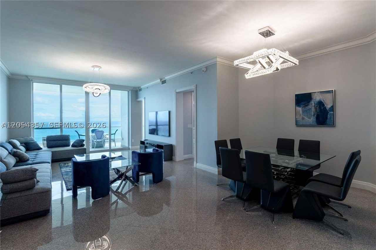 16051 Collins Ave #2402 - Photo 5 of 10