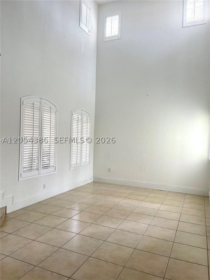 6644 Sw 163rd Pl #CB12 - Photo 4 of 23