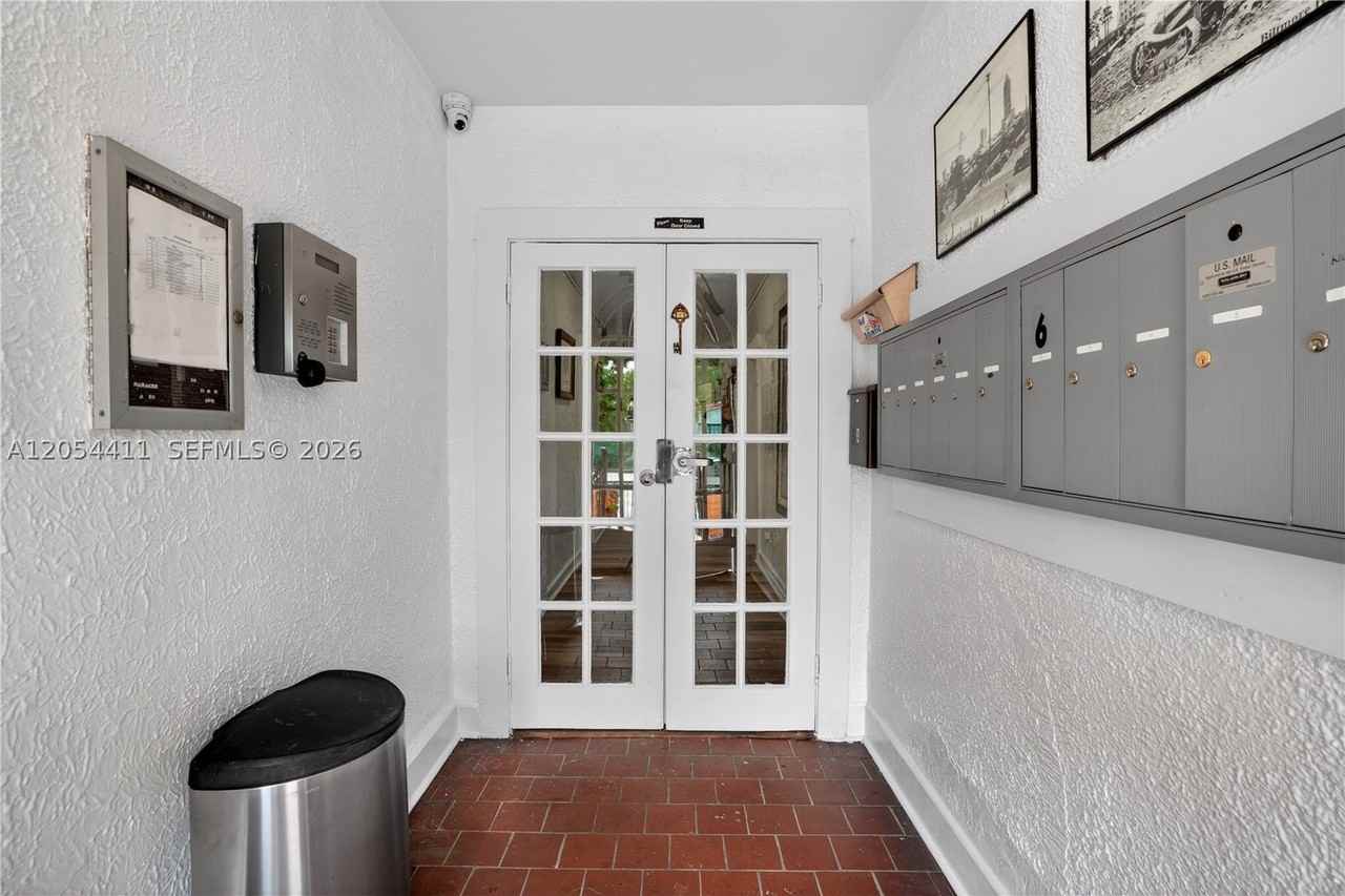 3409 S Le Jeune Rd #11 - Photo 3 of 19