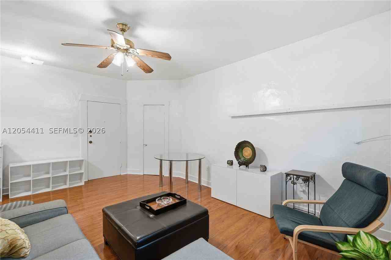 3409 S Le Jeune Rd #11 - Photo 7 of 19