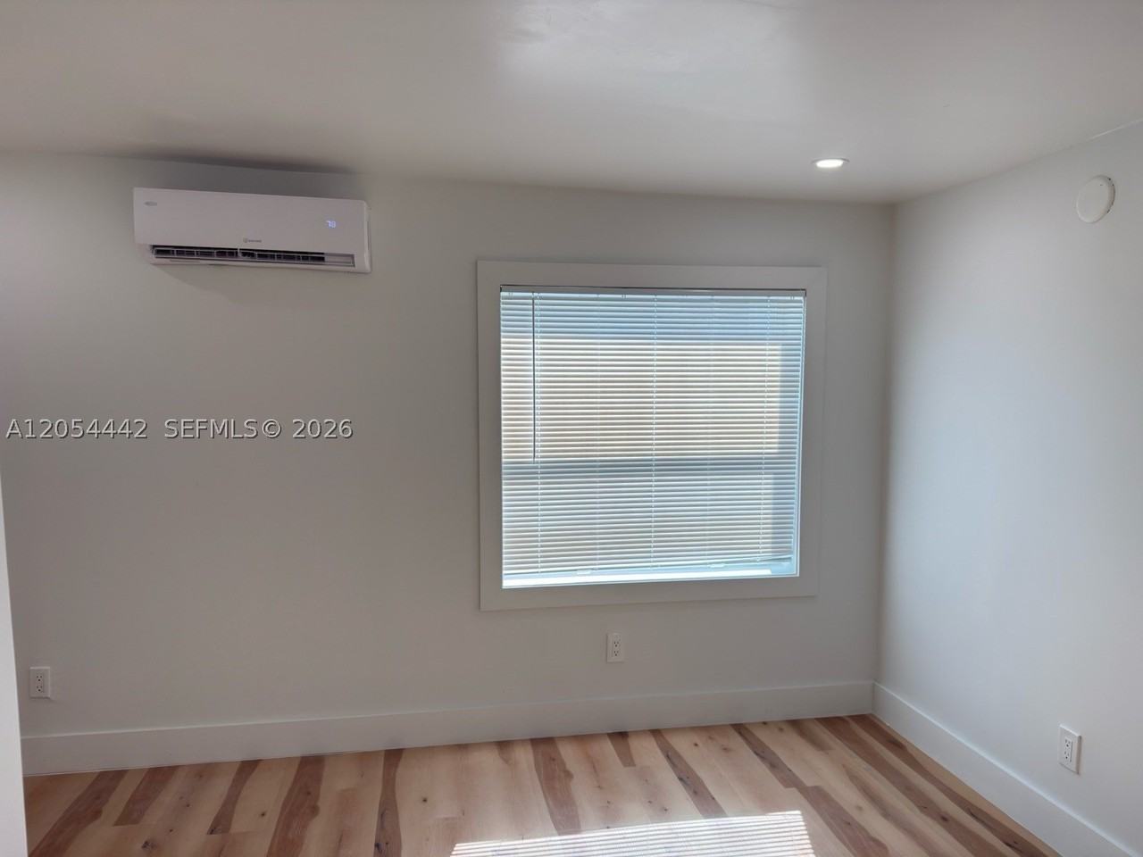 1838 Mckinley St #3 - Photo 5 of 10