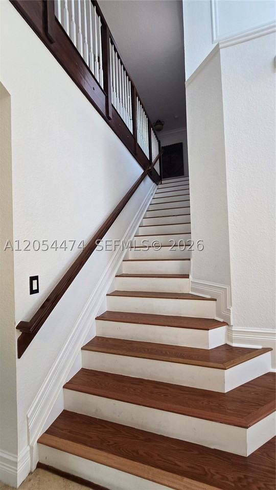 19179 S Gardenia Ave #0 - Photo 3 of 22