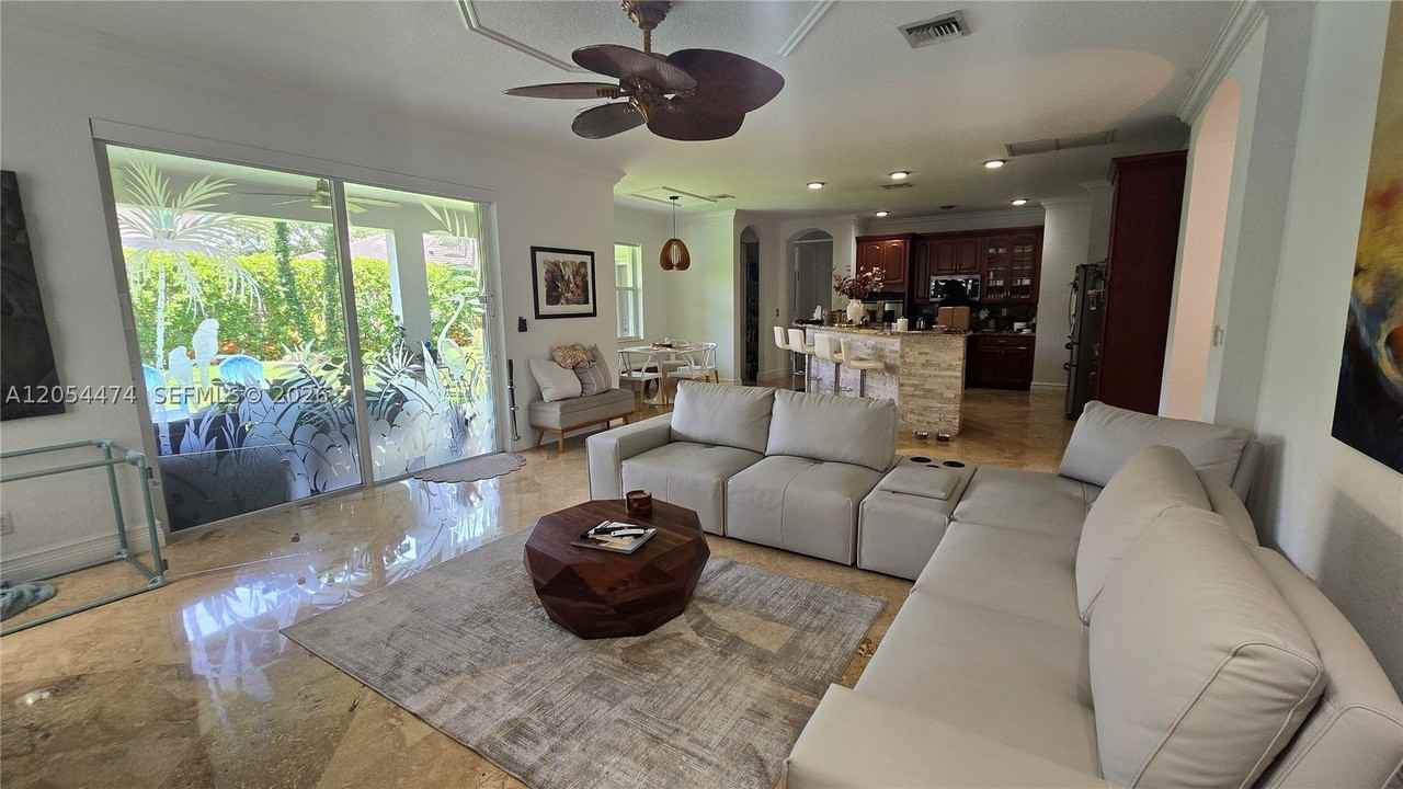 19179 S Gardenia Ave #0 - Photo 4 of 22