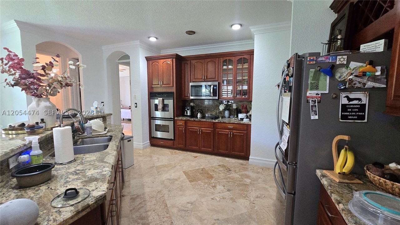 19179 S Gardenia Ave #0 - Photo 6 of 22