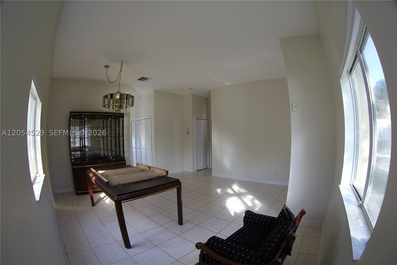 21511 Sw 87th Ct #21511 - Photo 5 of 25