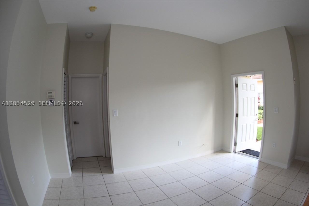 21511 Sw 87th Ct #21511 - Photo 6 of 25