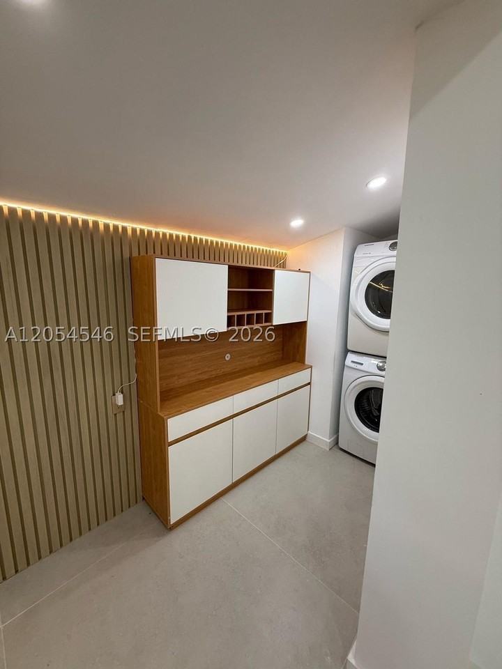 401 Nw 131st St #2A - Photo 6 of 17