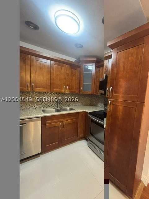 14590 Nw 10th Ave - Photo 7 of 13