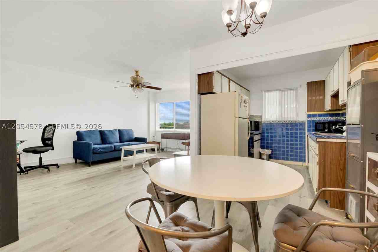 900 Sw 84th Ave #412A - Photo 5 of 21