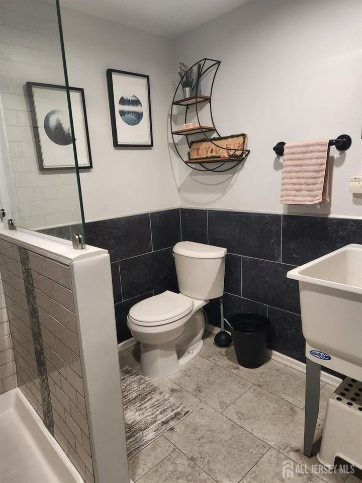 1716 Central Ave - Photo 5 of 13