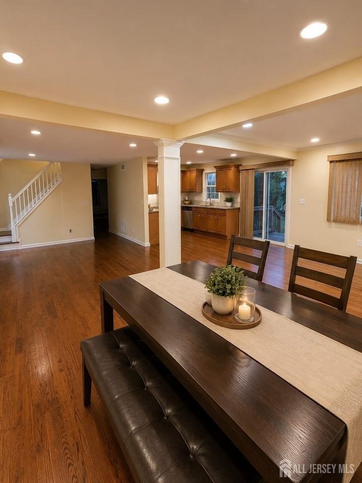 23 Mayfield Pl - Photo 2 of 14