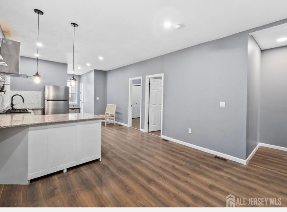 487 S 17th St #2FL - Photo 2 of 17