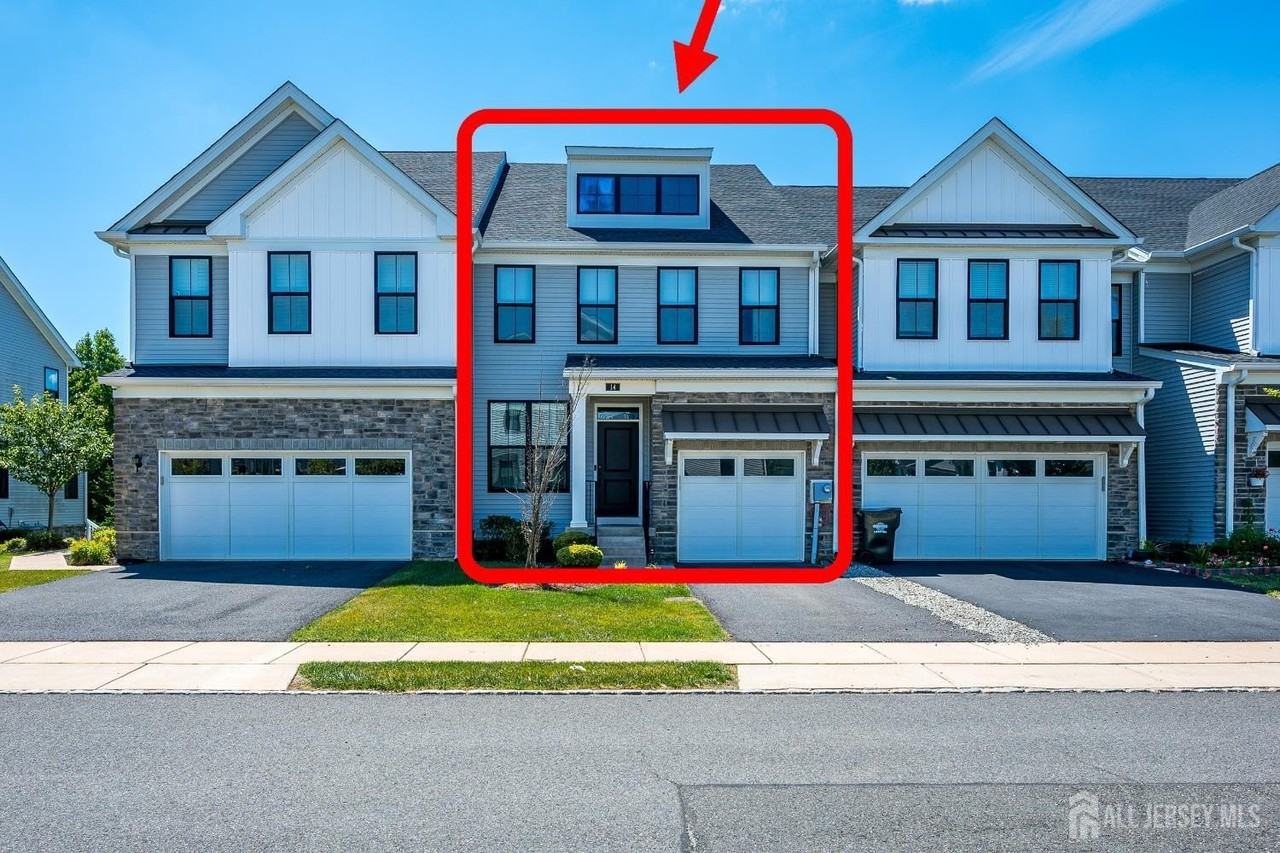 14 Hyacinth Ln - Photo 2 of 50