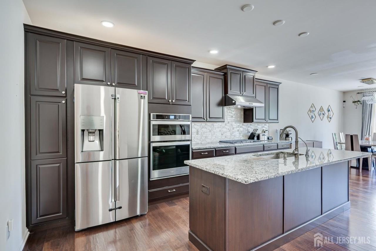 14 Hyacinth Ln - Photo 7 of 50
