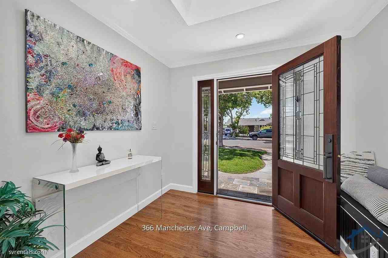 366 Manchester Ave - Photo 2 of 28