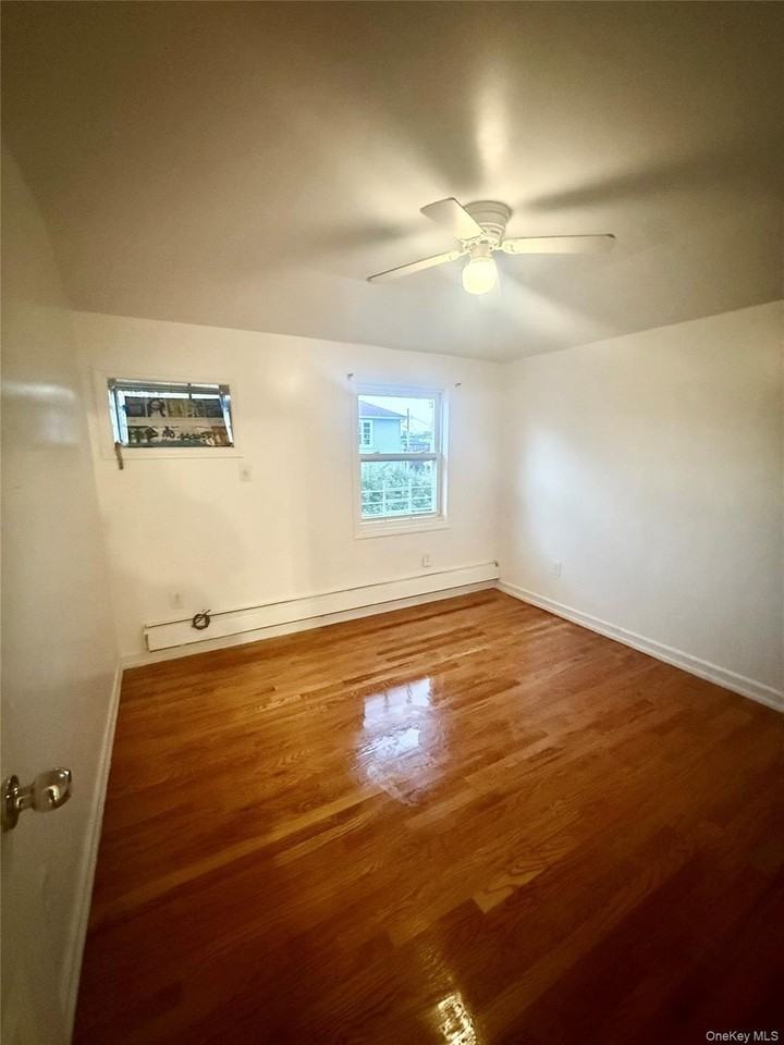 11535 158th St - Photo 6 of 8