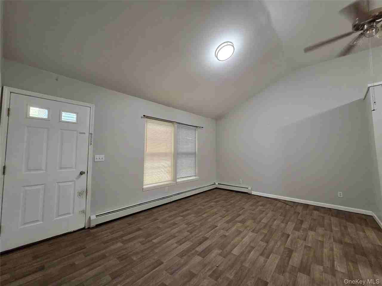 706 Tower Ave #B - Photo 3 of 22
