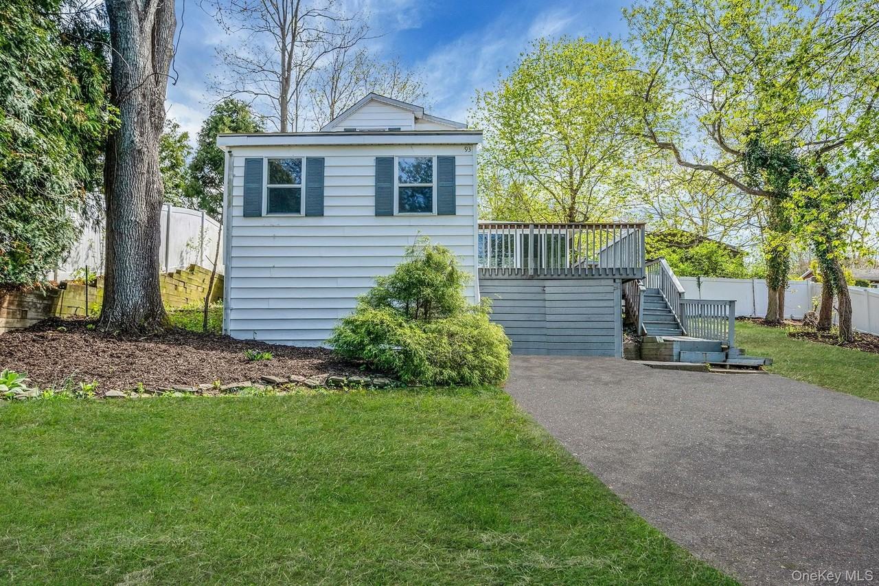93 Maple Rd - Photo 2 of 27