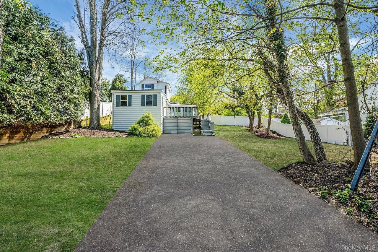 93 Maple Rd - Photo 3 of 27