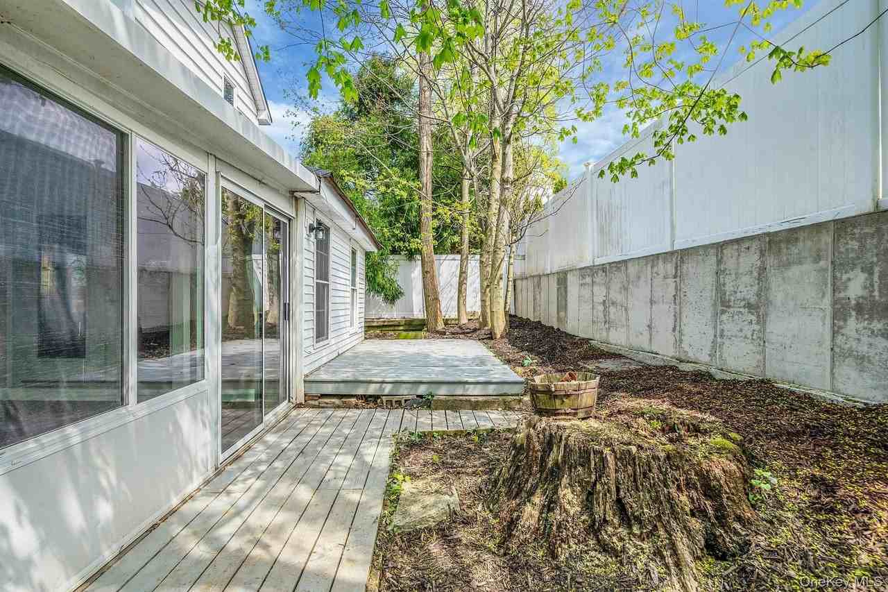 93 Maple Rd - Photo 7 of 27