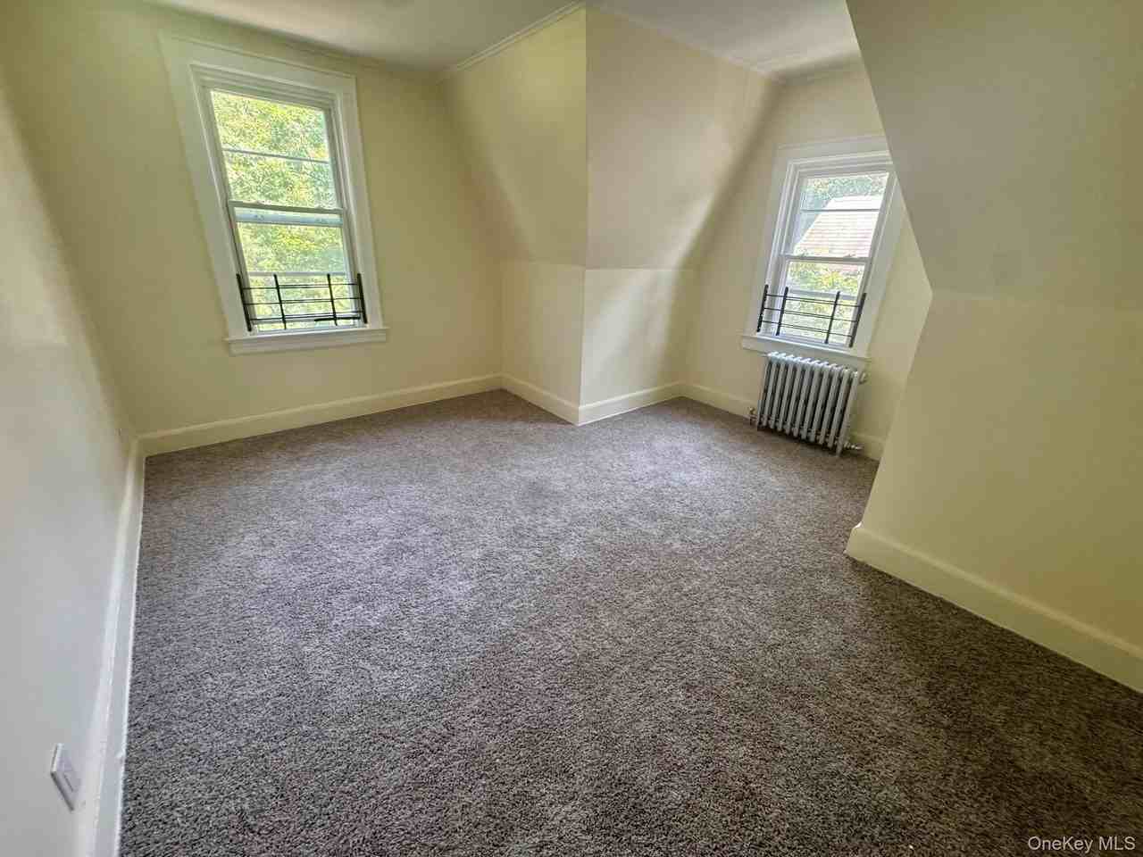 100 Earle Ave #3 - Photo 5 of 7