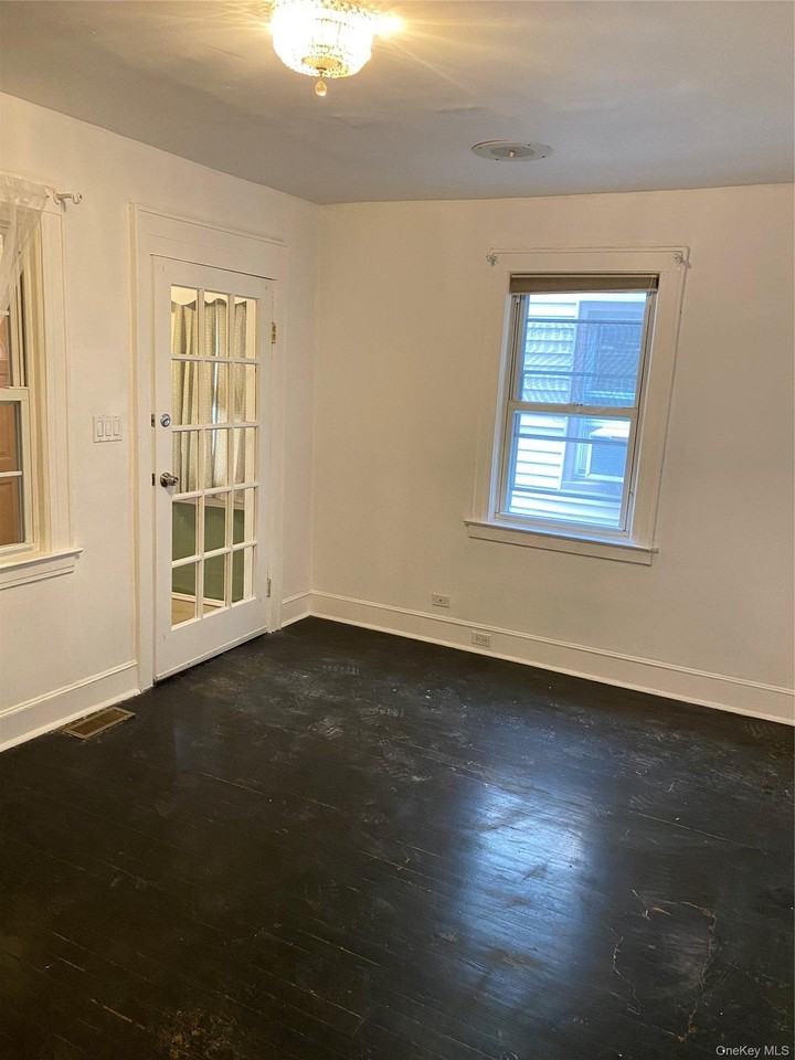8459 126th St - Photo 4 of 32