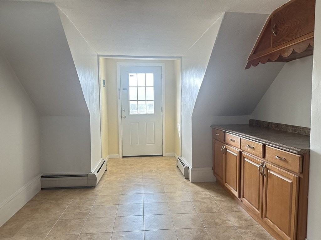 18 Brookfield St #18B - Photo 4 of 16