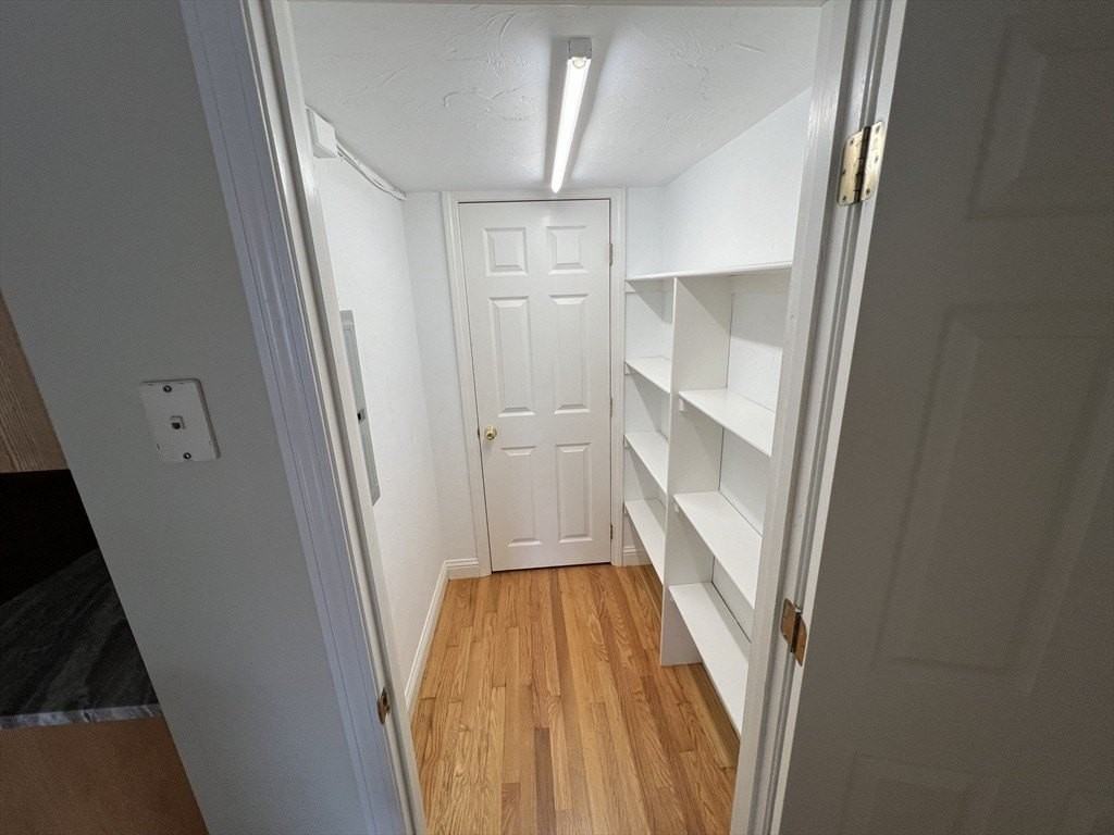 1135 Washington St #1 - Photo 7 of 18