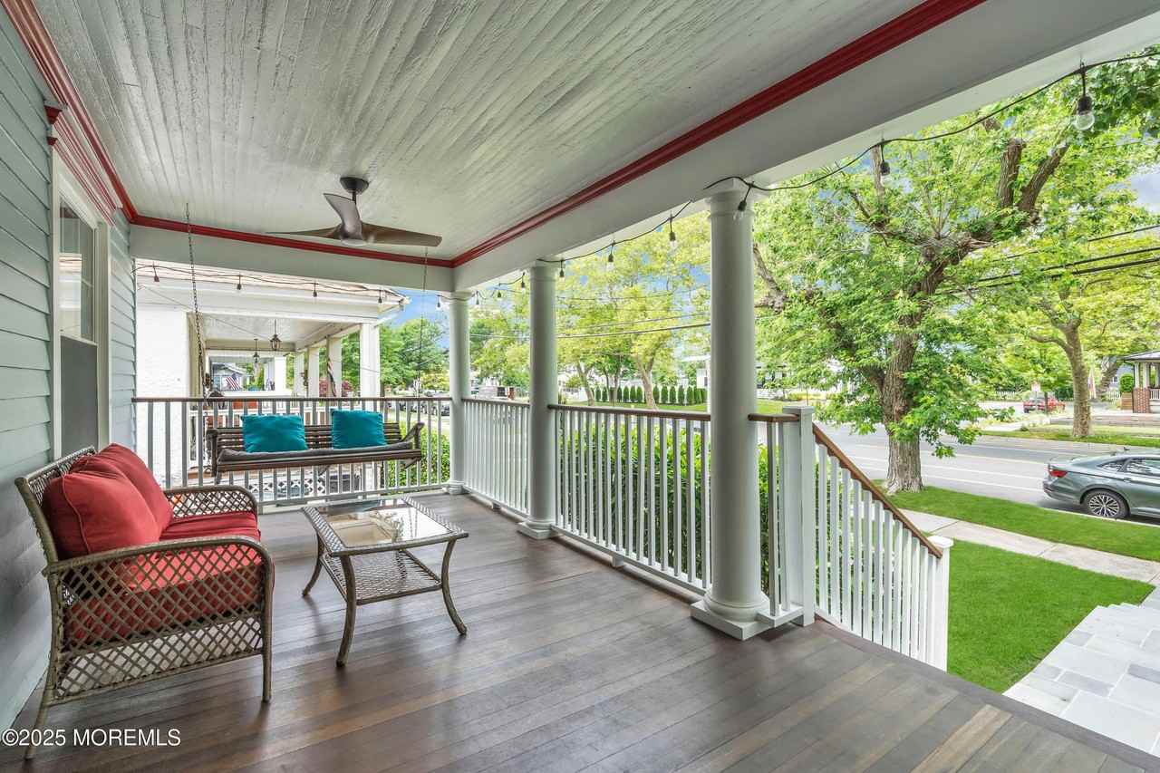 1108 Sunset Ave - Photo 6 of 38