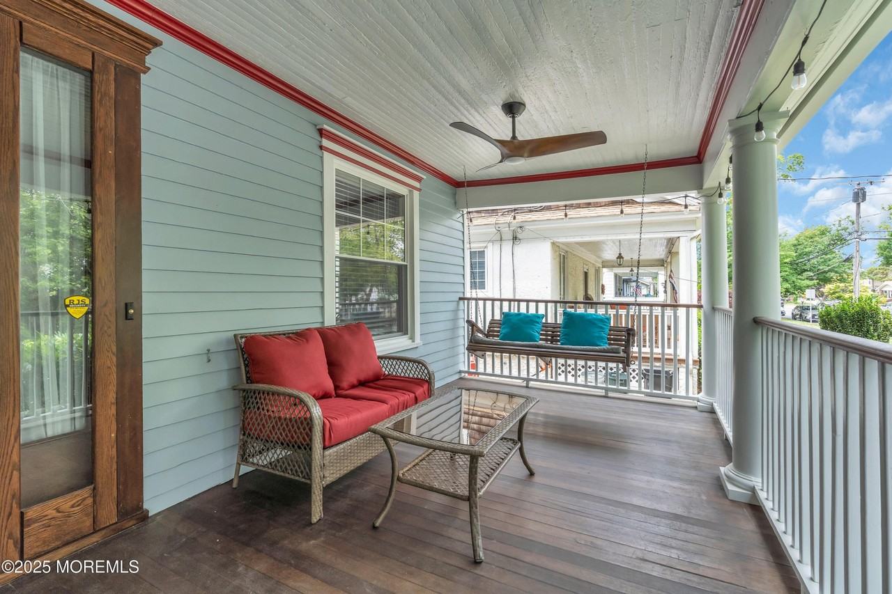 1108 Sunset Ave - Photo 7 of 38