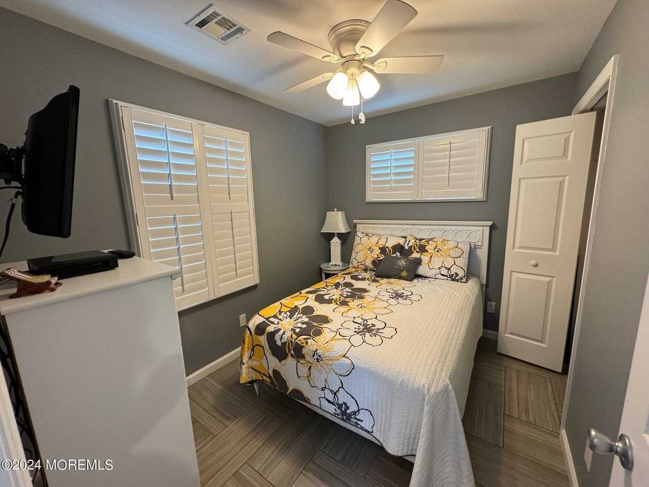 117 W Bayberry Way - Photo 6 of 13
