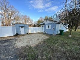 featured image of 261 37 E School House Road #A