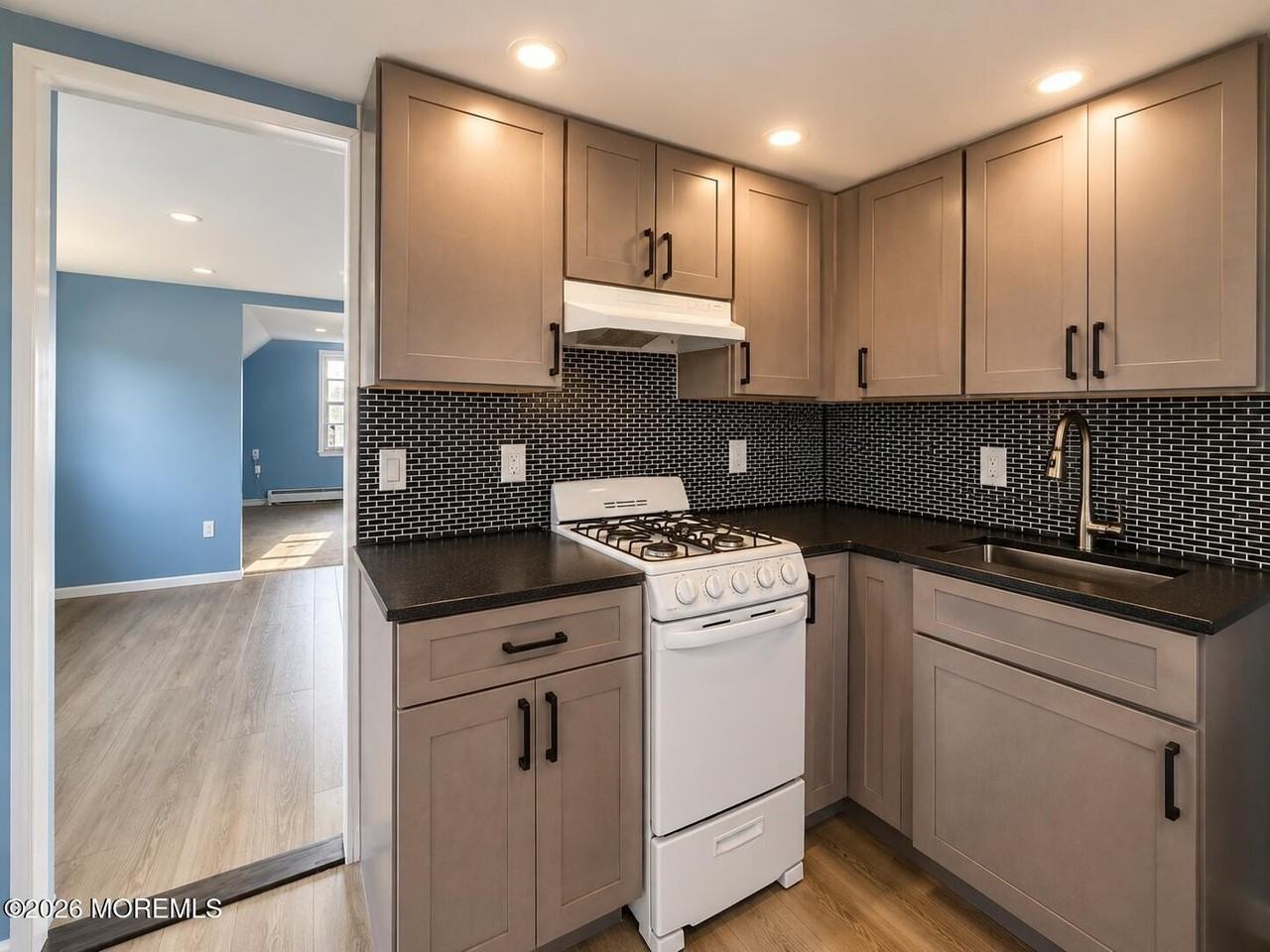 66 Alcoa Ave #2 - Photo 3 of 12