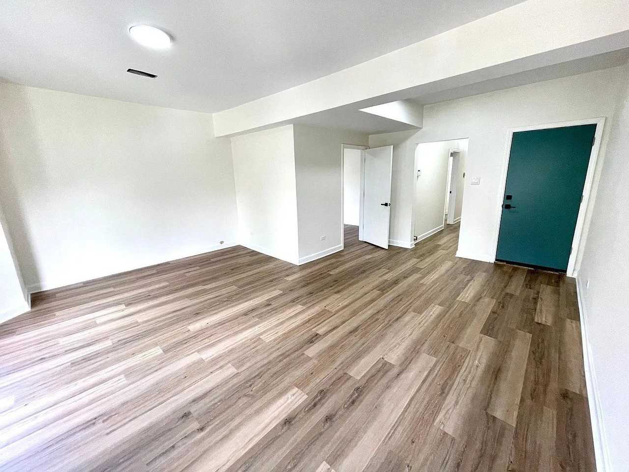 5623 S Prairie Ave #3S - Photo 4 of 18