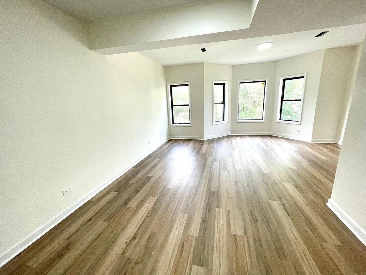5623 S Prairie Ave #3S - Photo 6 of 18