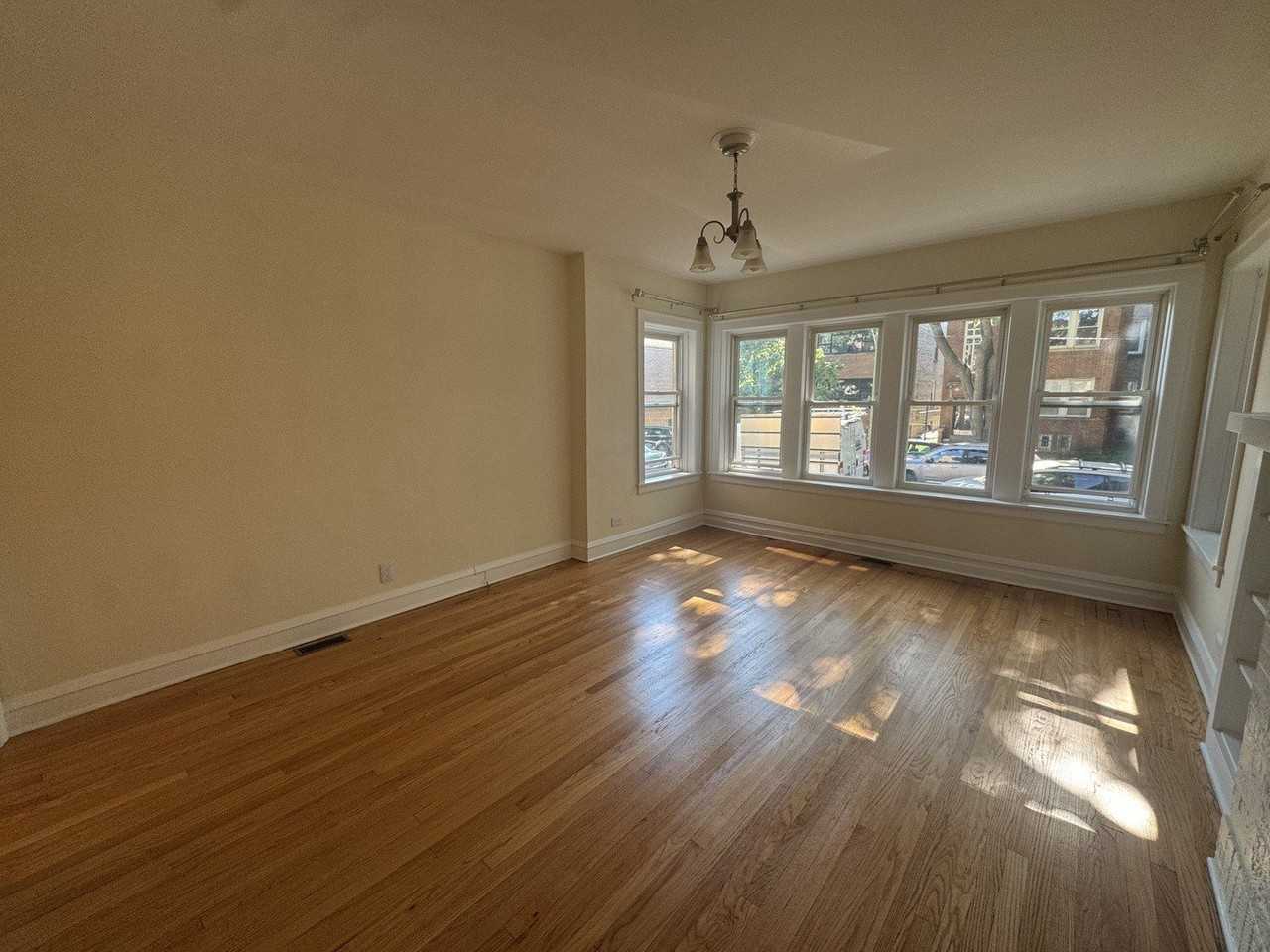 5849 N Campbell Ave #1 - Photo 3 of 15