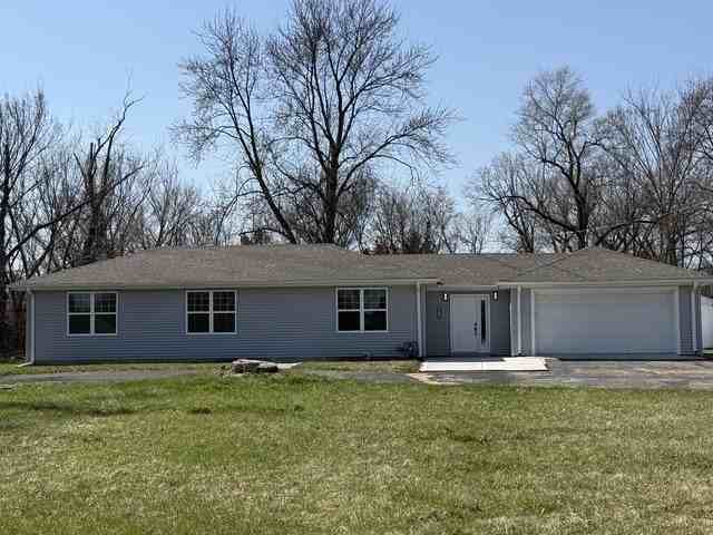8418 Meadowbrook Dr - Photo 2 of 19