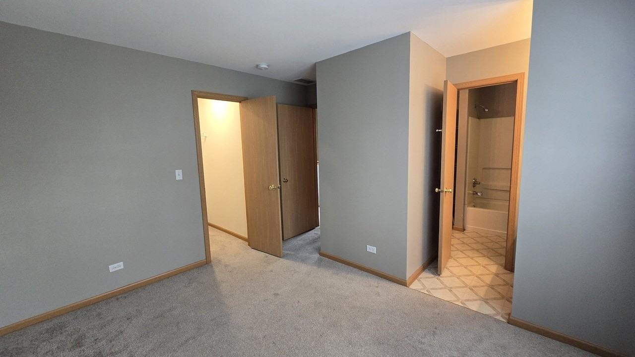 2053 Grayhawk Dr - Photo 5 of 13