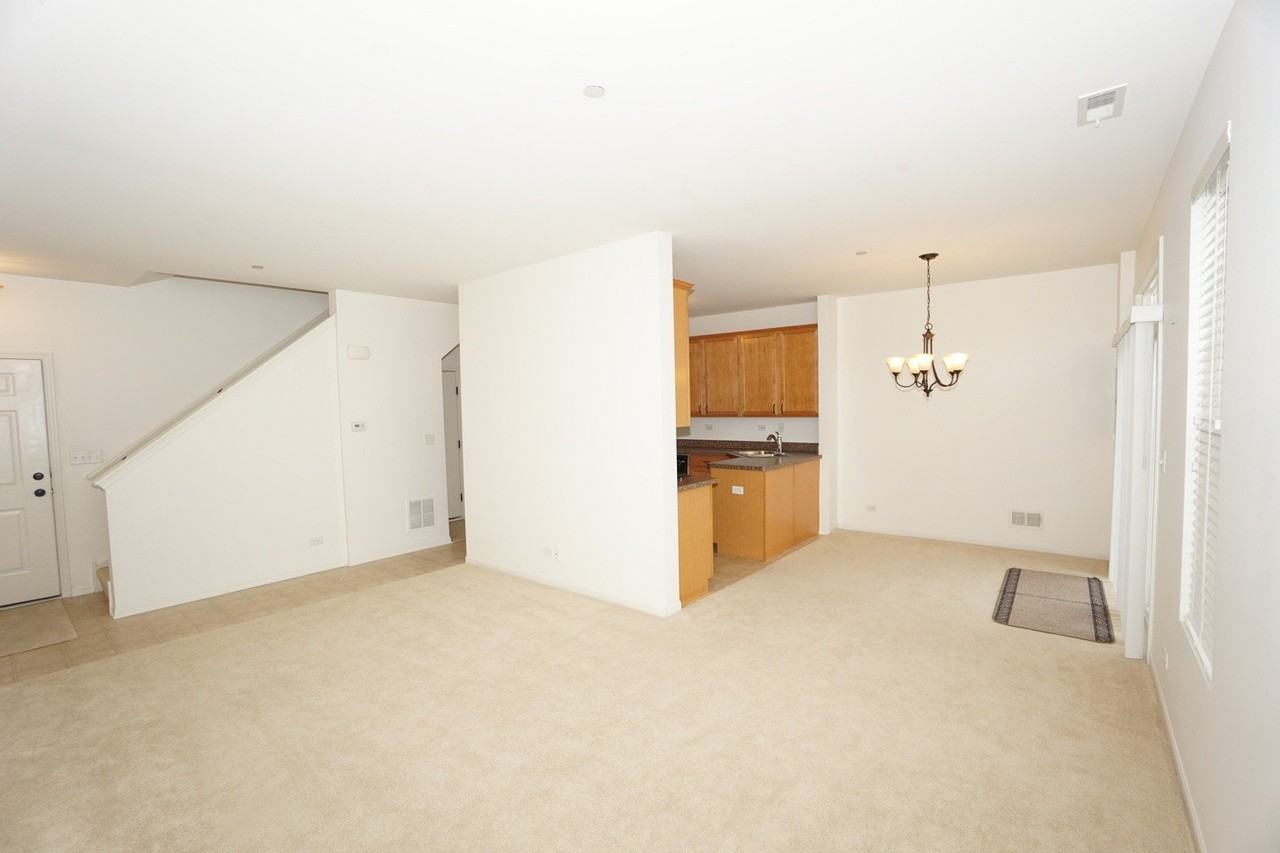 210 Portage Ln #D - Photo 5 of 18