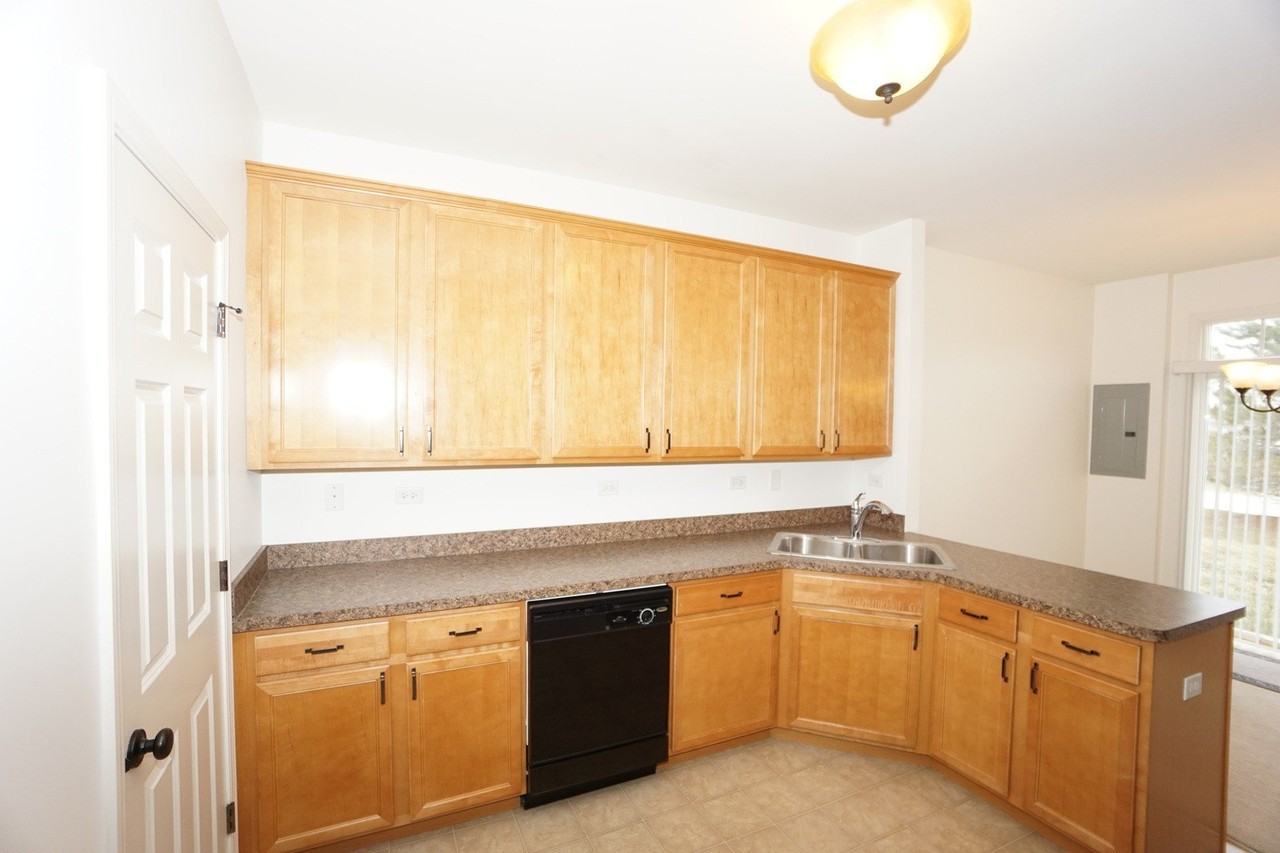 210 Portage Ln #D - Photo 7 of 18