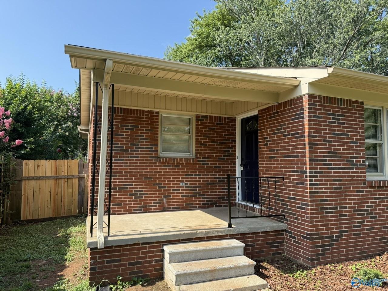 1911 Bluebird Ave Nw - Photo 3 of 15