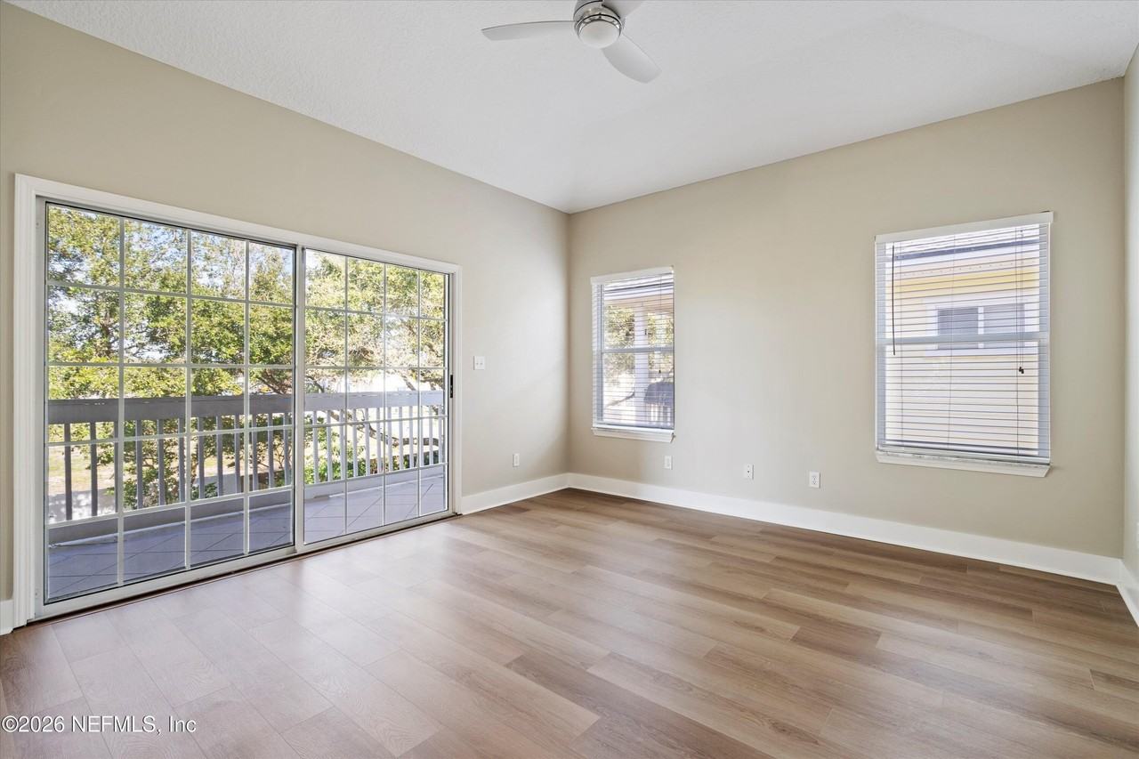 819 6th Ave S - Photo 6 of 26