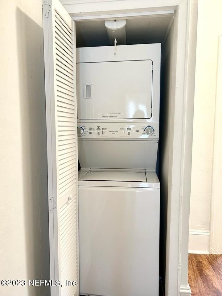 2805 Park St #2805 - Photo 5 of 15