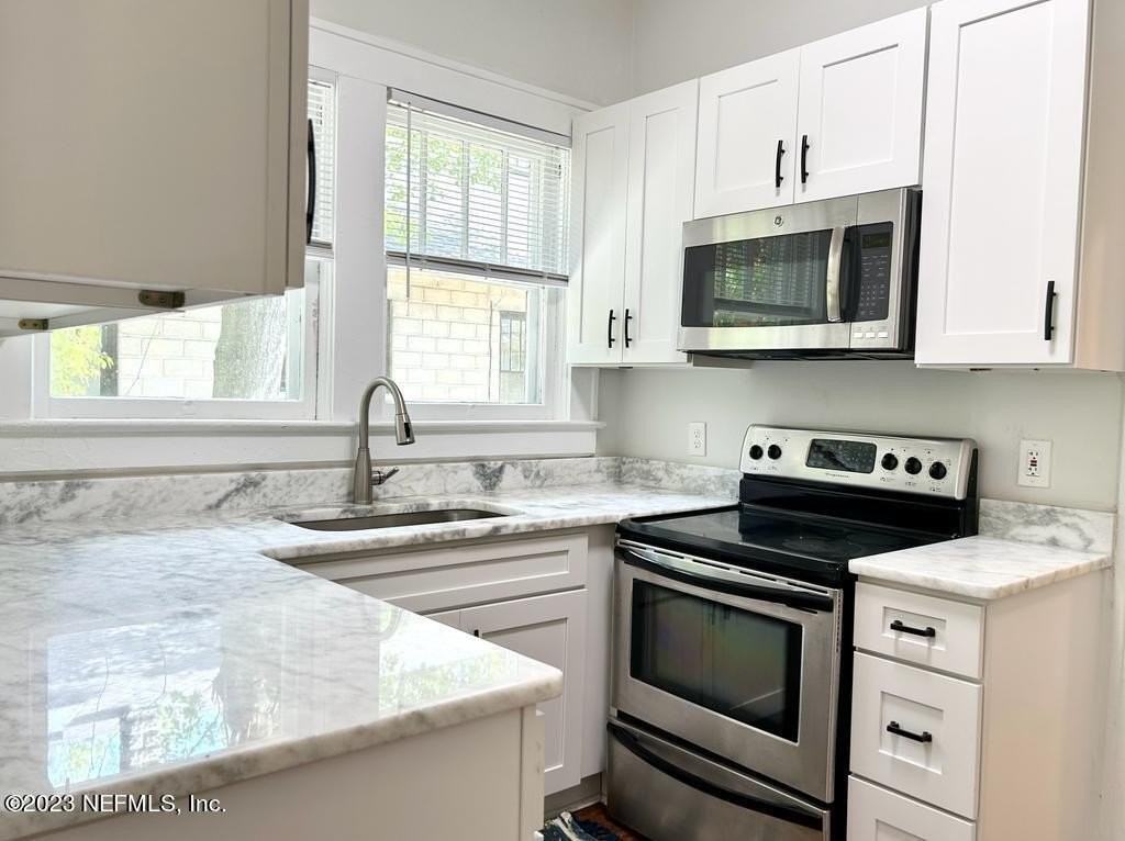 2805 Park St #2805 - Photo 3 of 15