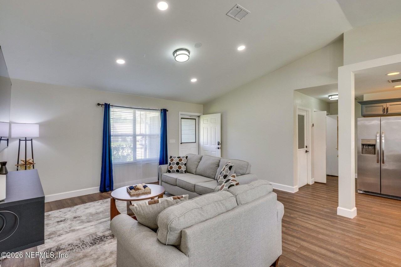 3227 Puffin Way - Photo 2 of 19