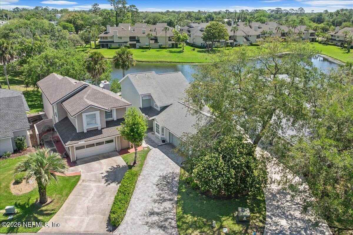 107 Island Dr - Photo 4 of 32