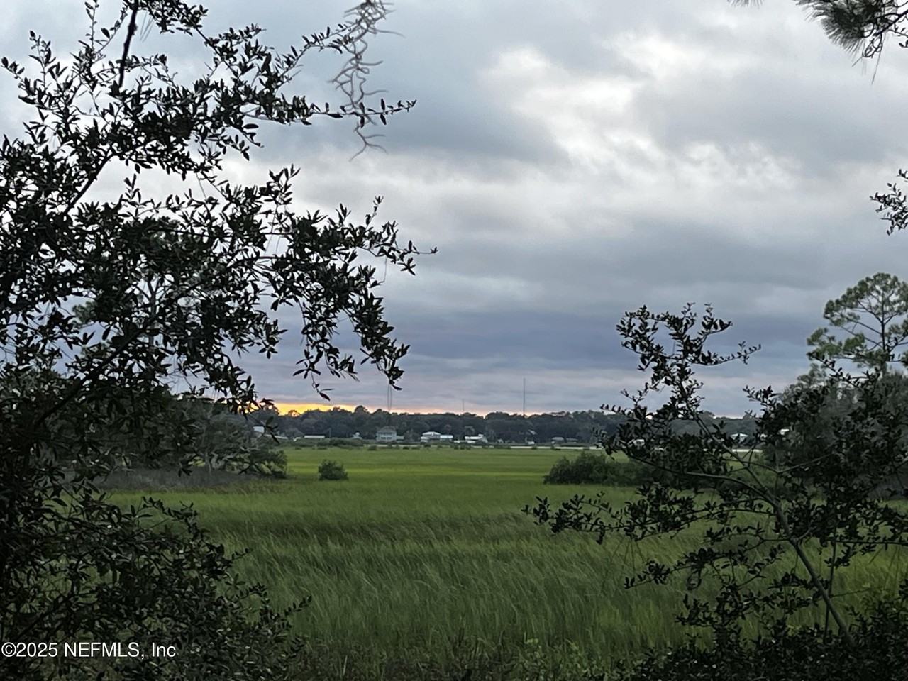 169 Sunset Cir N - Photo 5 of 22