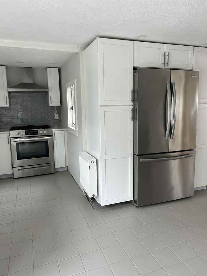 60 Plymouth Street - Photo 7 of 23